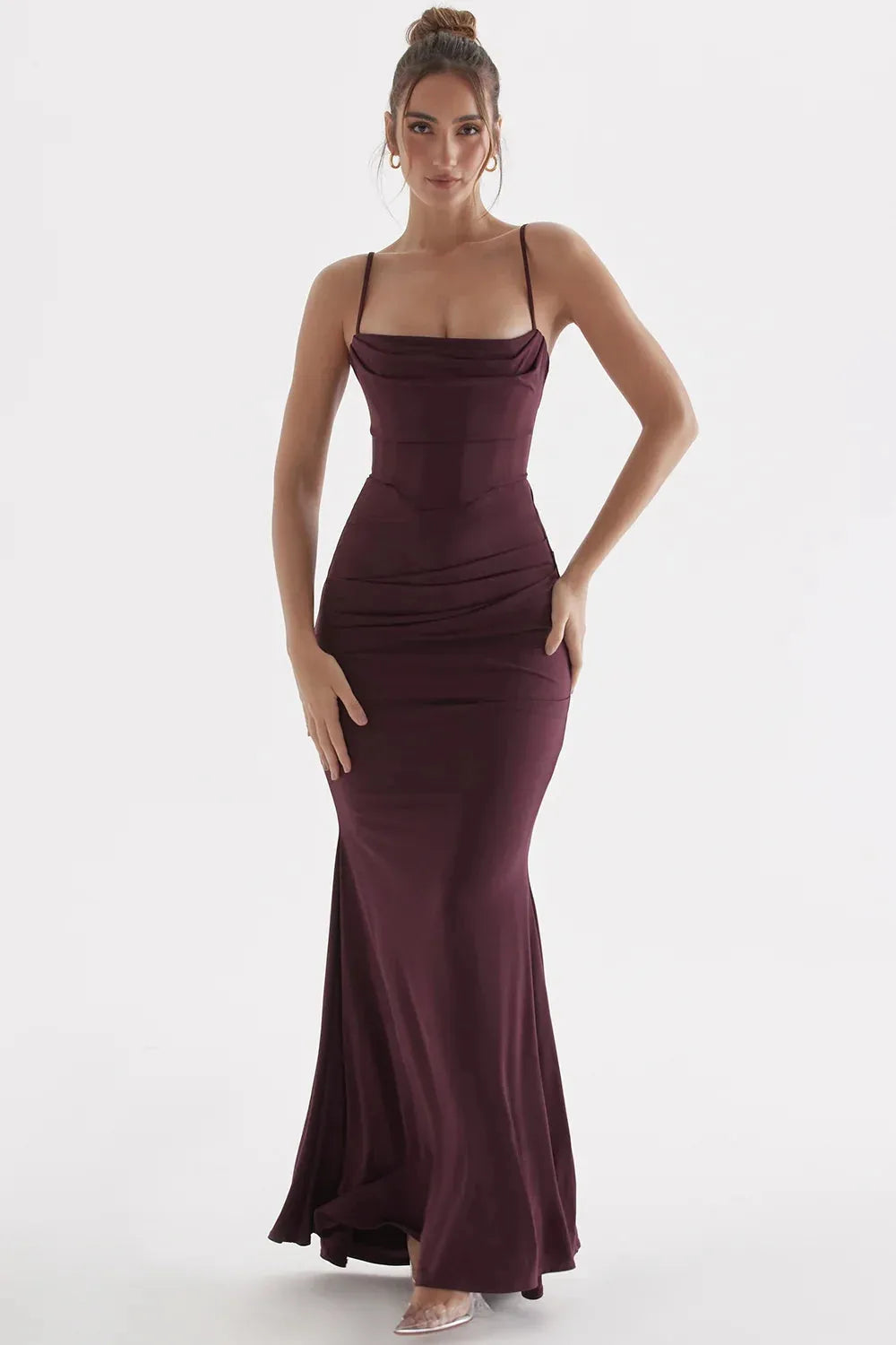Vestido Longo Vinho Jamilly – Versatilidade em Cada Detalhe